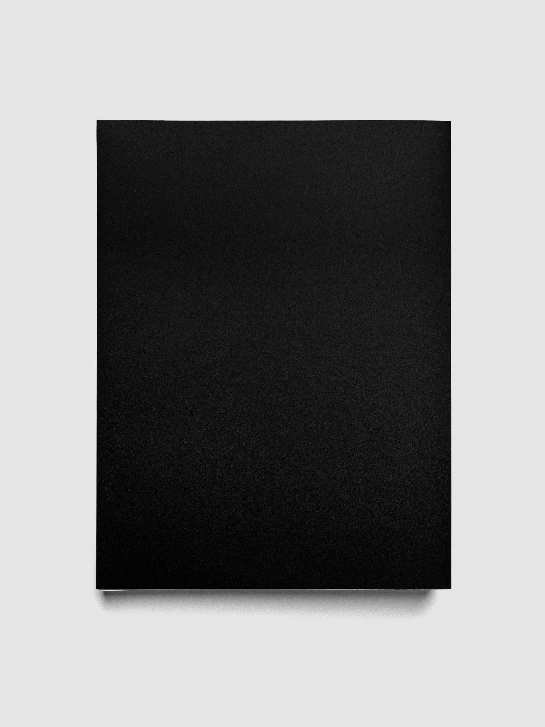 Perfect Bound Notebook Cover Set in size HP Classic and color Avant Garde (black).