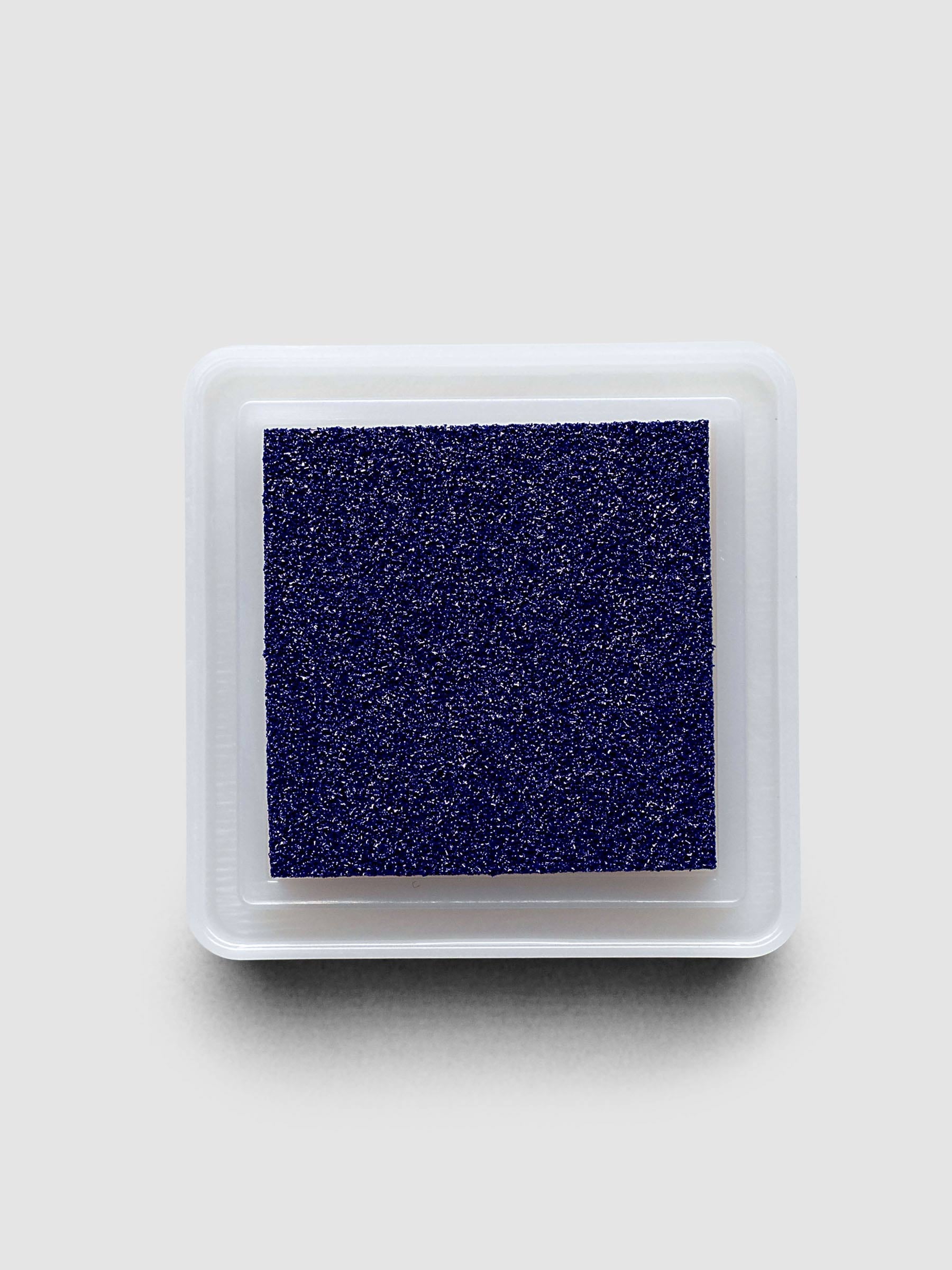 Artnic Stamp Ink Pad in indigo seen from the side with cover on
