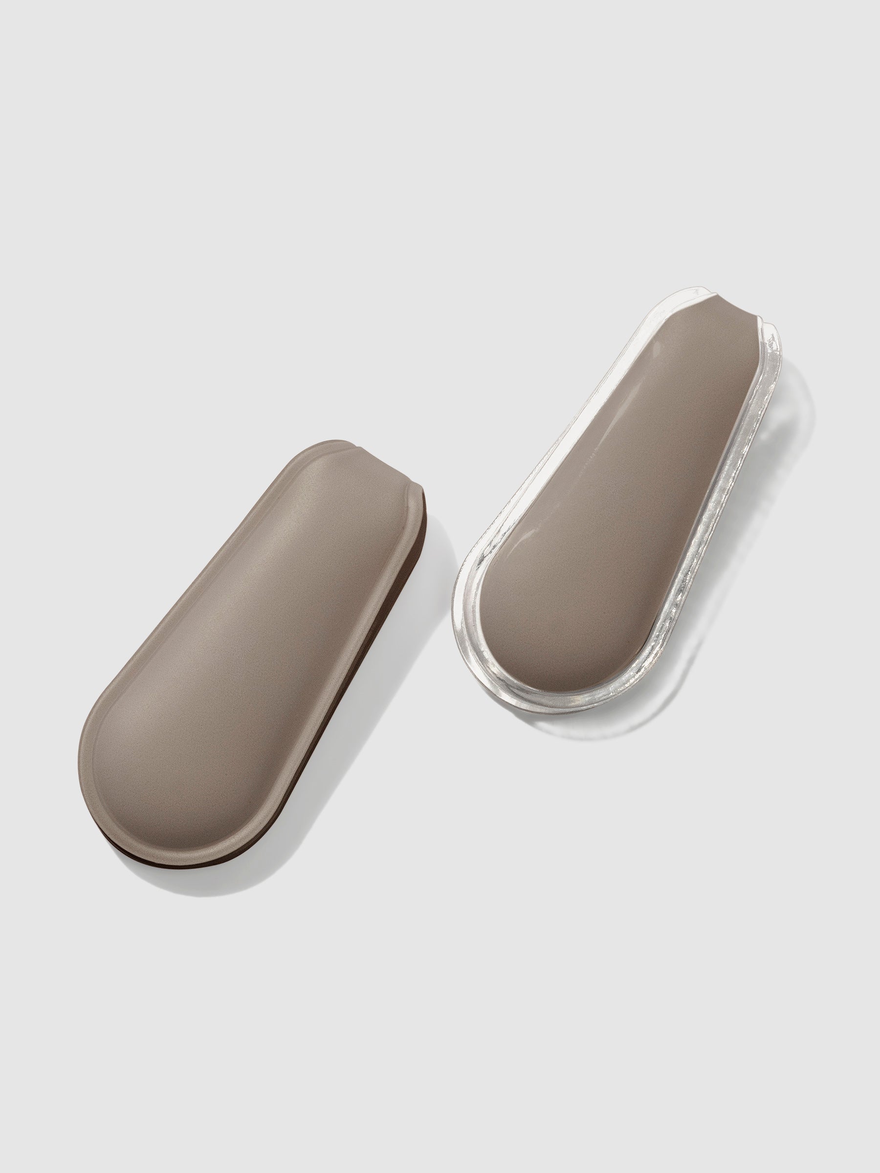 Ibiza clips displayed on a neutral background.