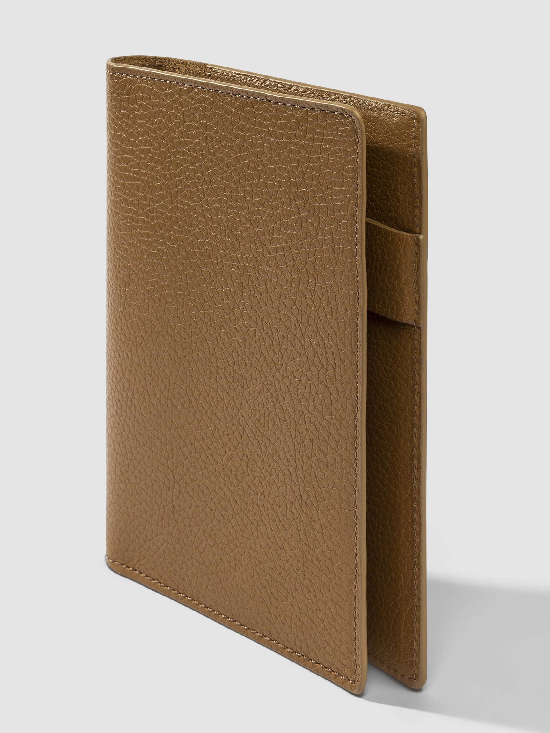 3/4 view of Catalonia folio on a neutral background.