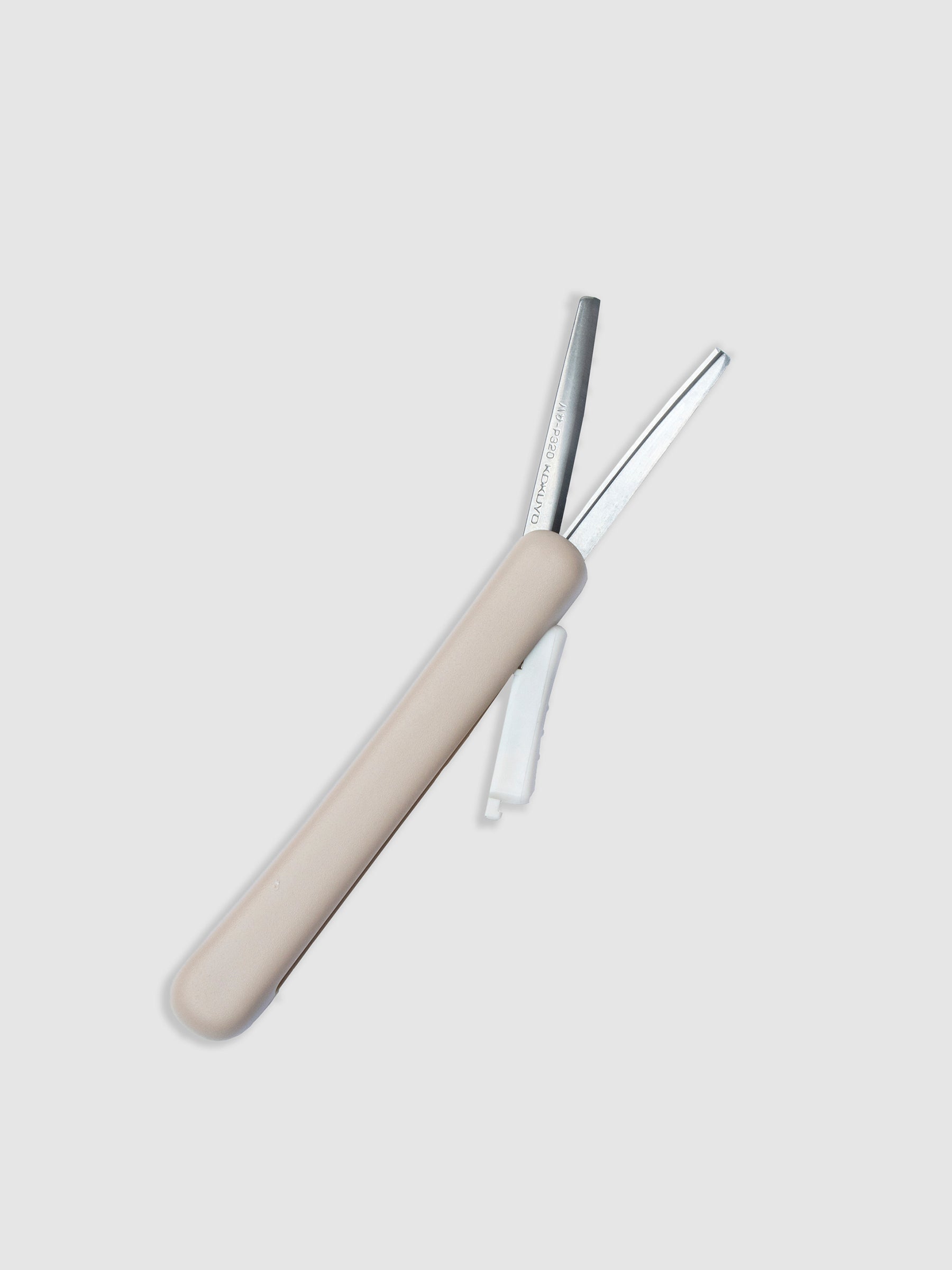 Mocha Kokuyo Saxa Poche Compact Scissors