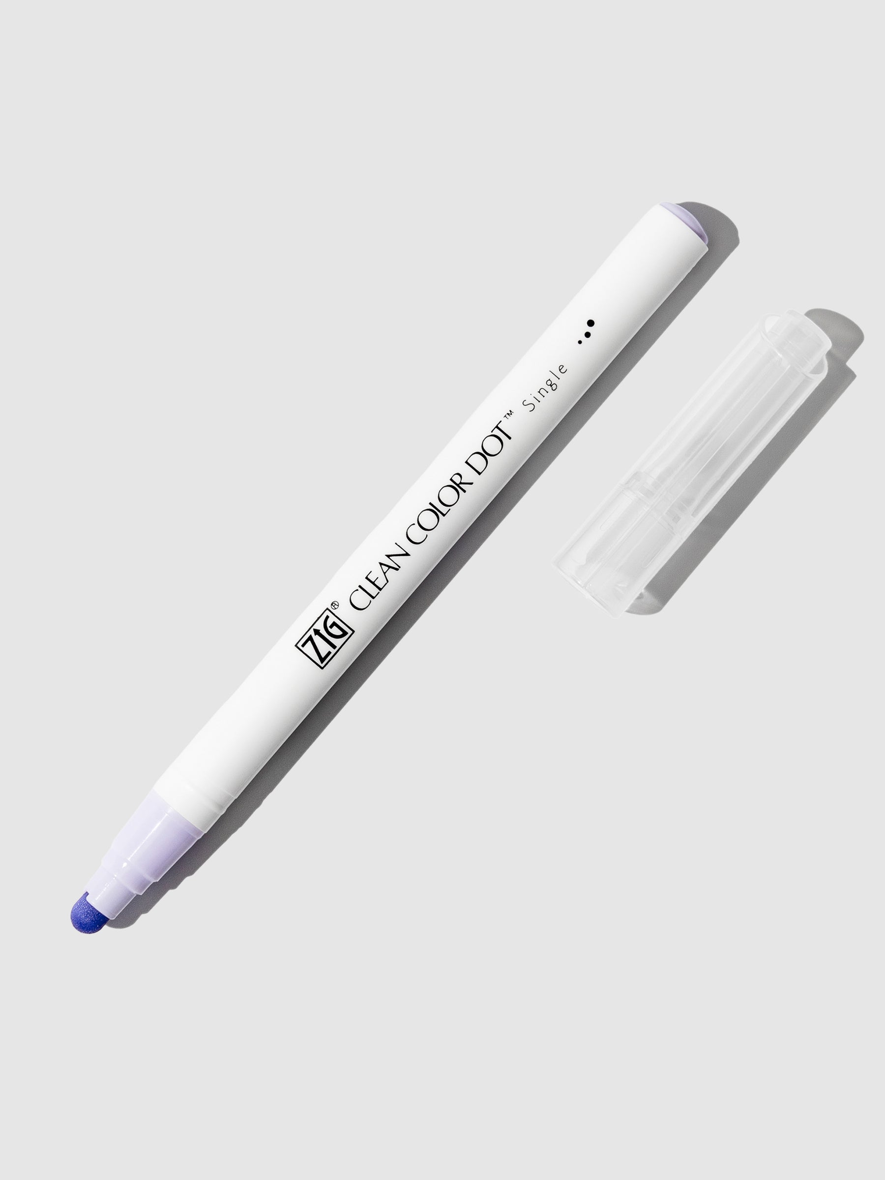 Kuretake Zig Clean Color Dot Marker in English Lavender displayed uncapped on a neutral background.