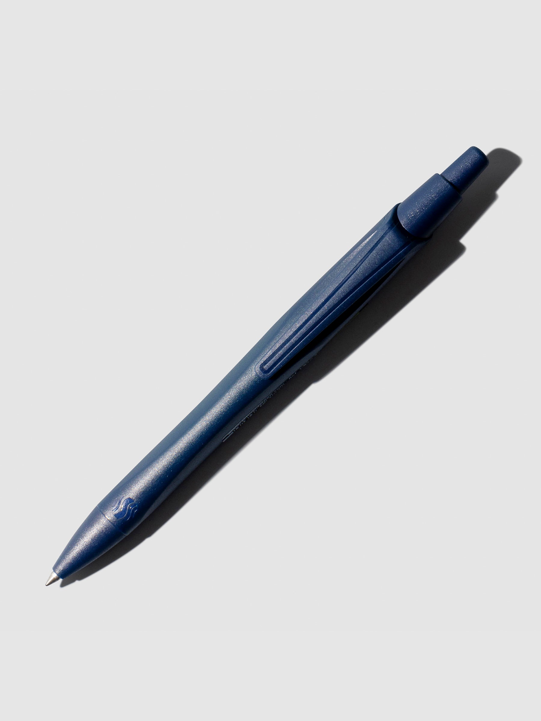 Schneider Reco Gel Pen, Cloth and Paper. Pen displayed on a neutral background.