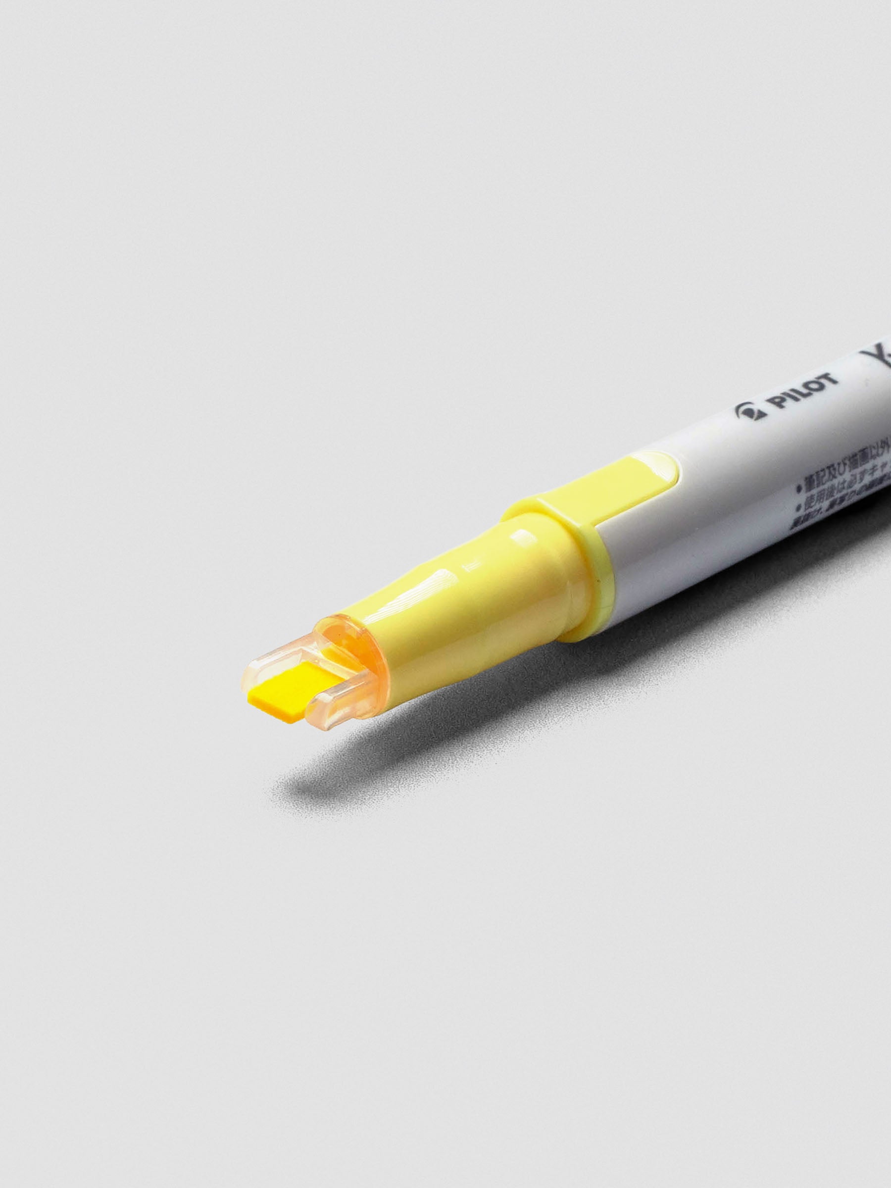 Pilot Kire-Na highlighter in Yellow, close product view.