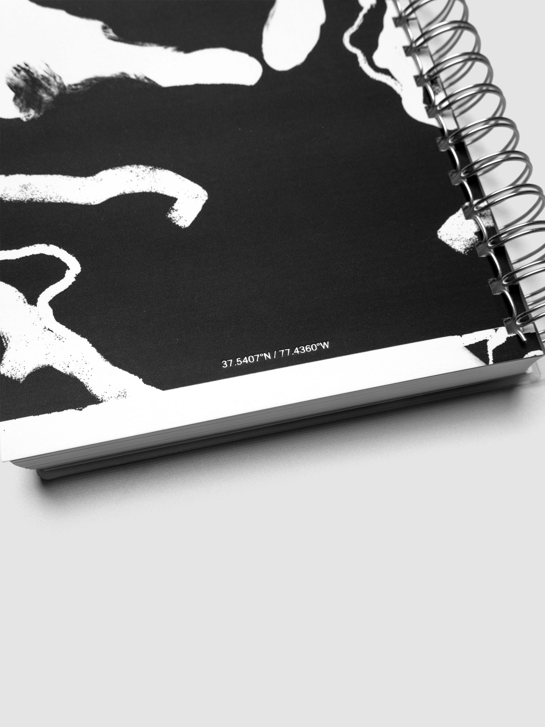 Detail view of the Spiral Notebook dashboard in the pattern Drybrush shown in size A5 against a neutral background.