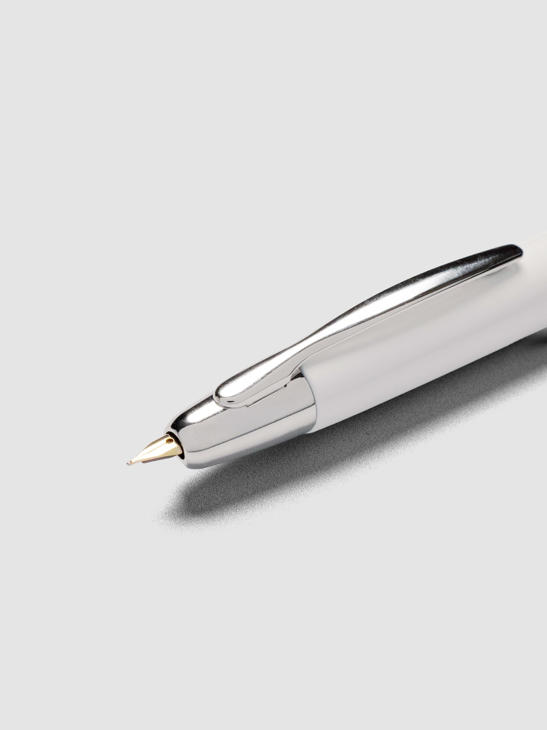 White Rhodium Pilot Vanishing Point Fountain Pen close up of nib.