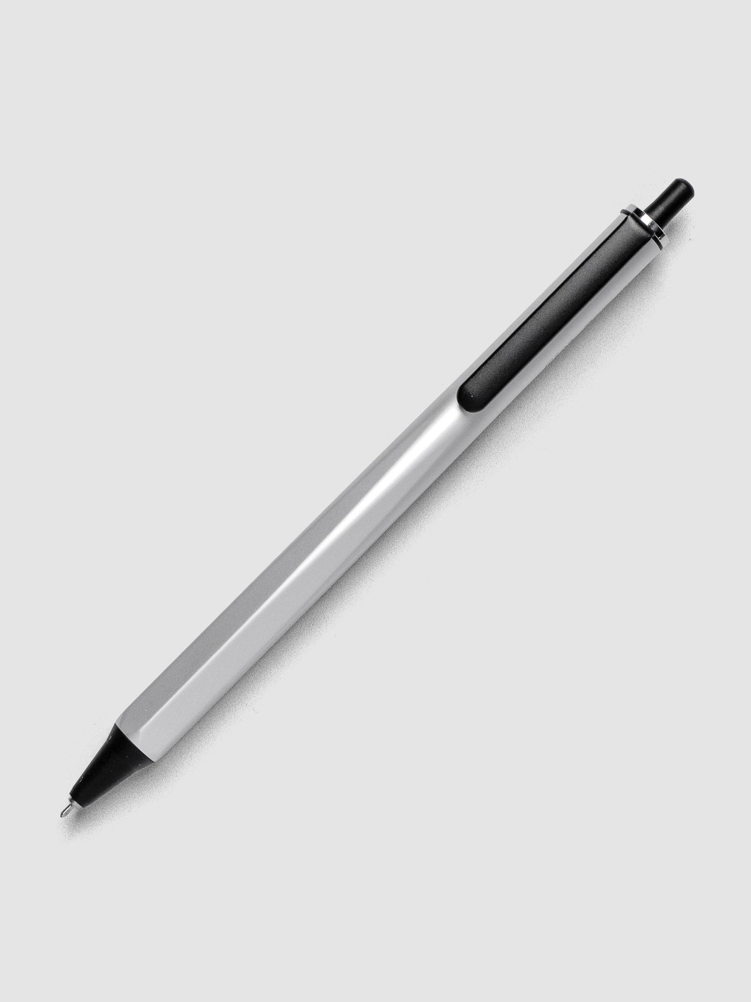 OHTO GS02 Roller Gel Pen 0.5 mm in the color Silver Matte shown with tip extended.