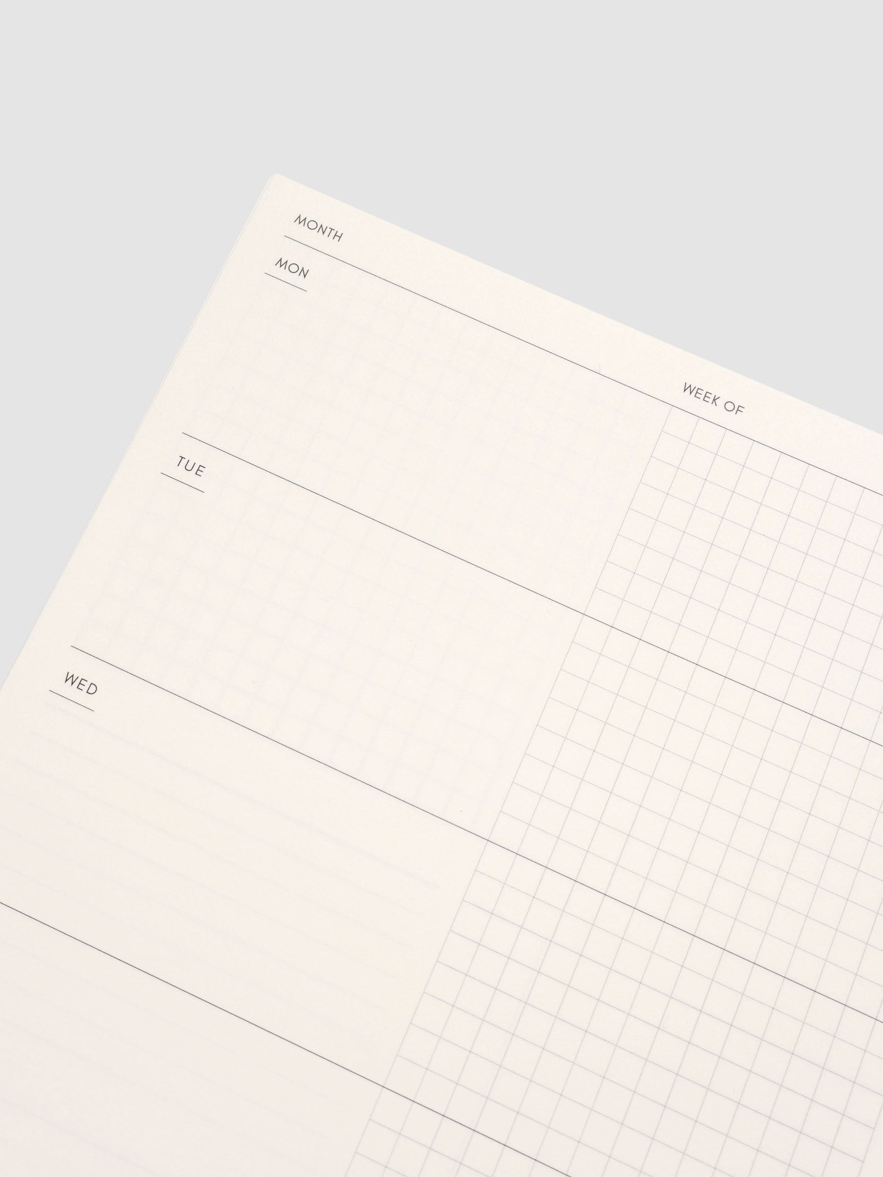 Spiral Notebook in size HP Classic and color Moscow (orange) with Weekly Horizontal interior layout shown open displaying sections for each day of the week.
