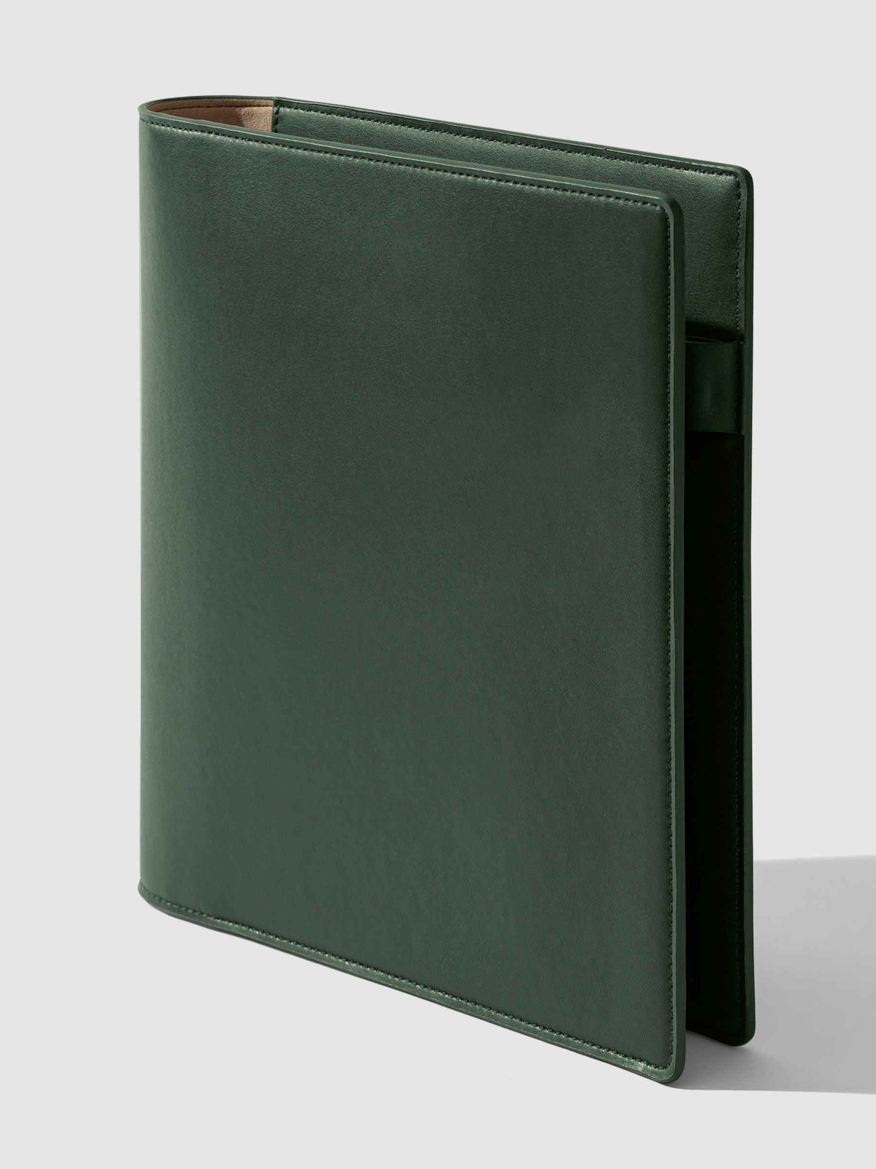 HP Classic displayed at a three quarter angle on a neutral background. Color shown is valley green.