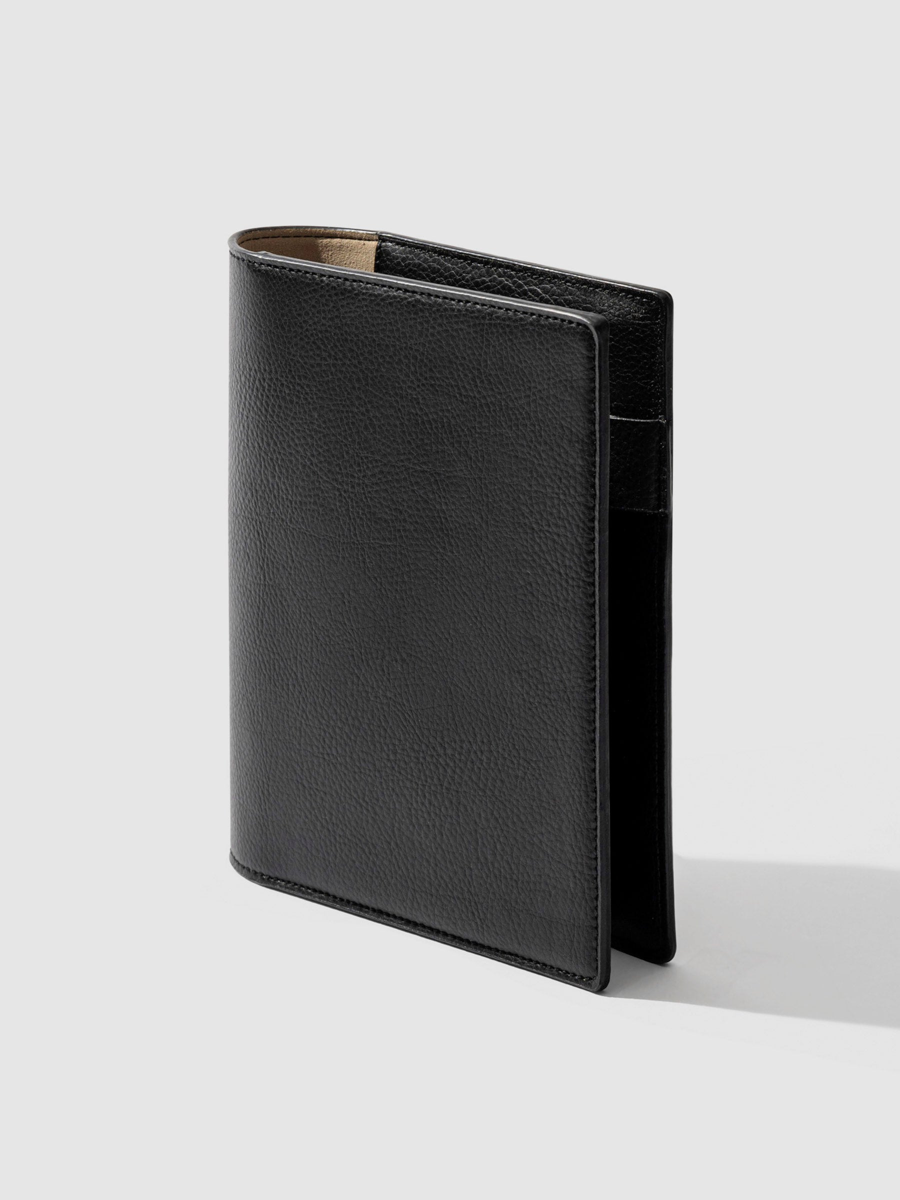 Folio displayed at a three quarter angle on a neutral background. Color shown is mesa black.