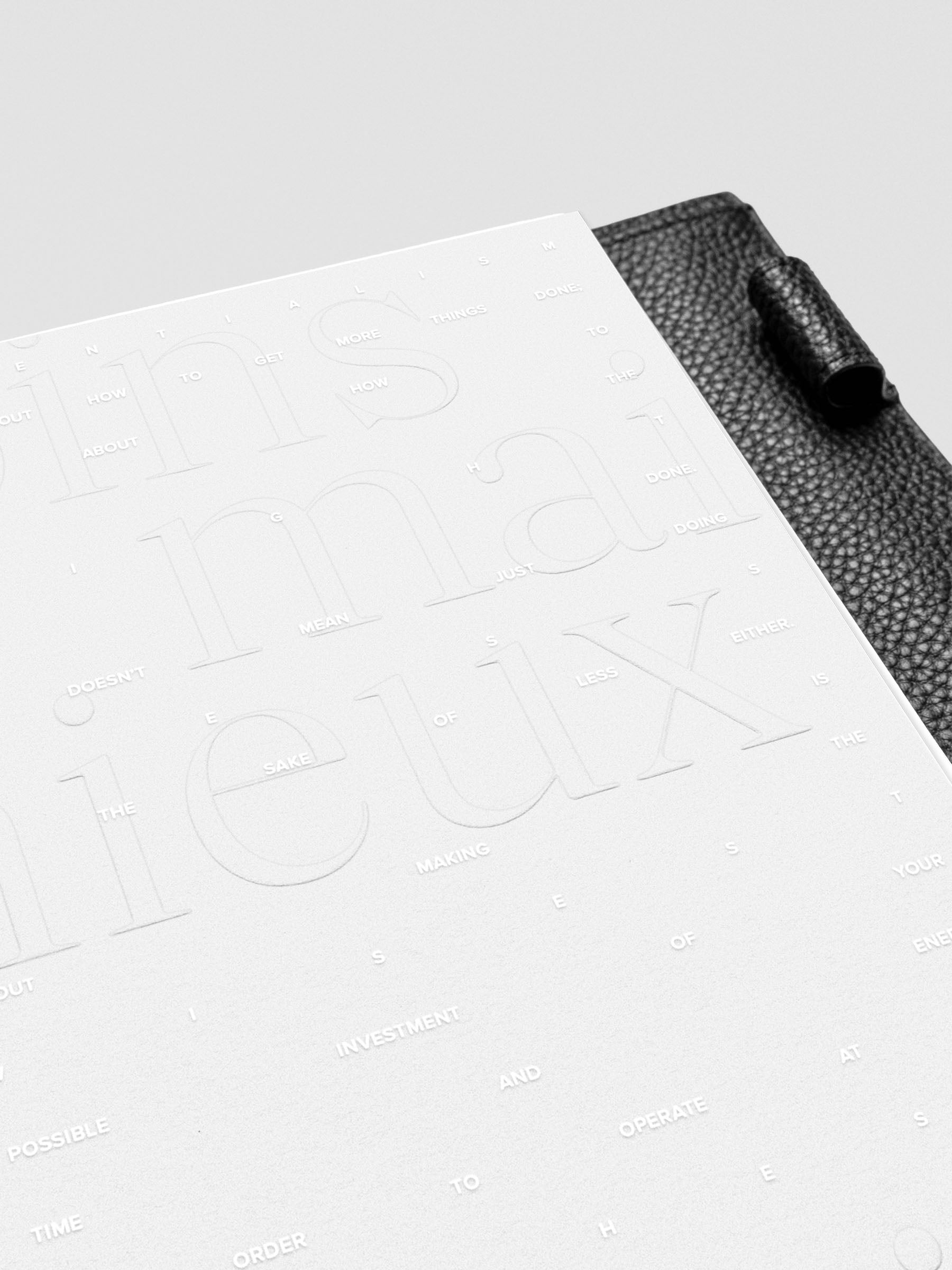 Close up of the Essentialism Dashboard Duo in size A5.