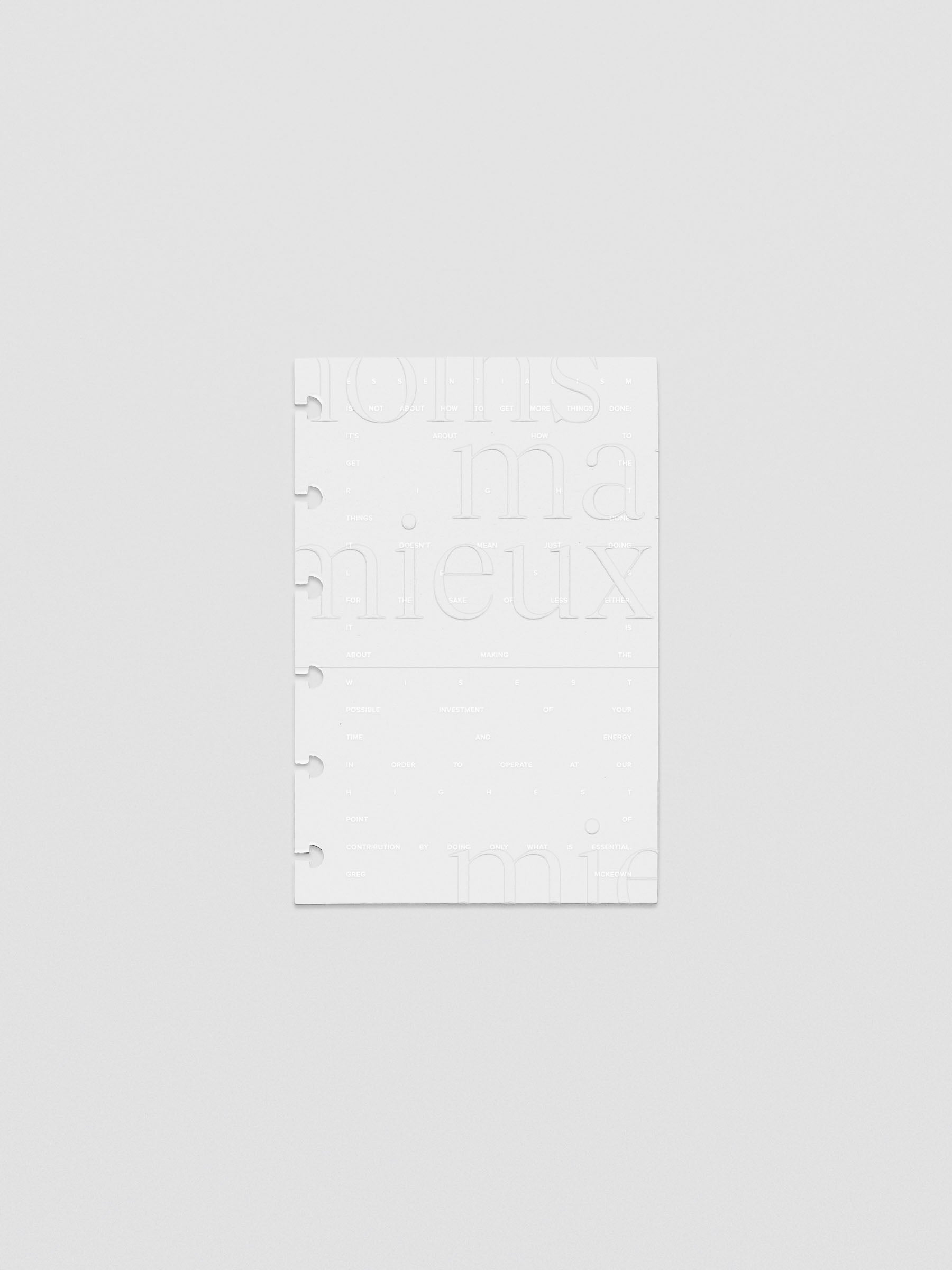 Essentialism Dashboard Duo reading "moins mai mieux" in size CP Petite.