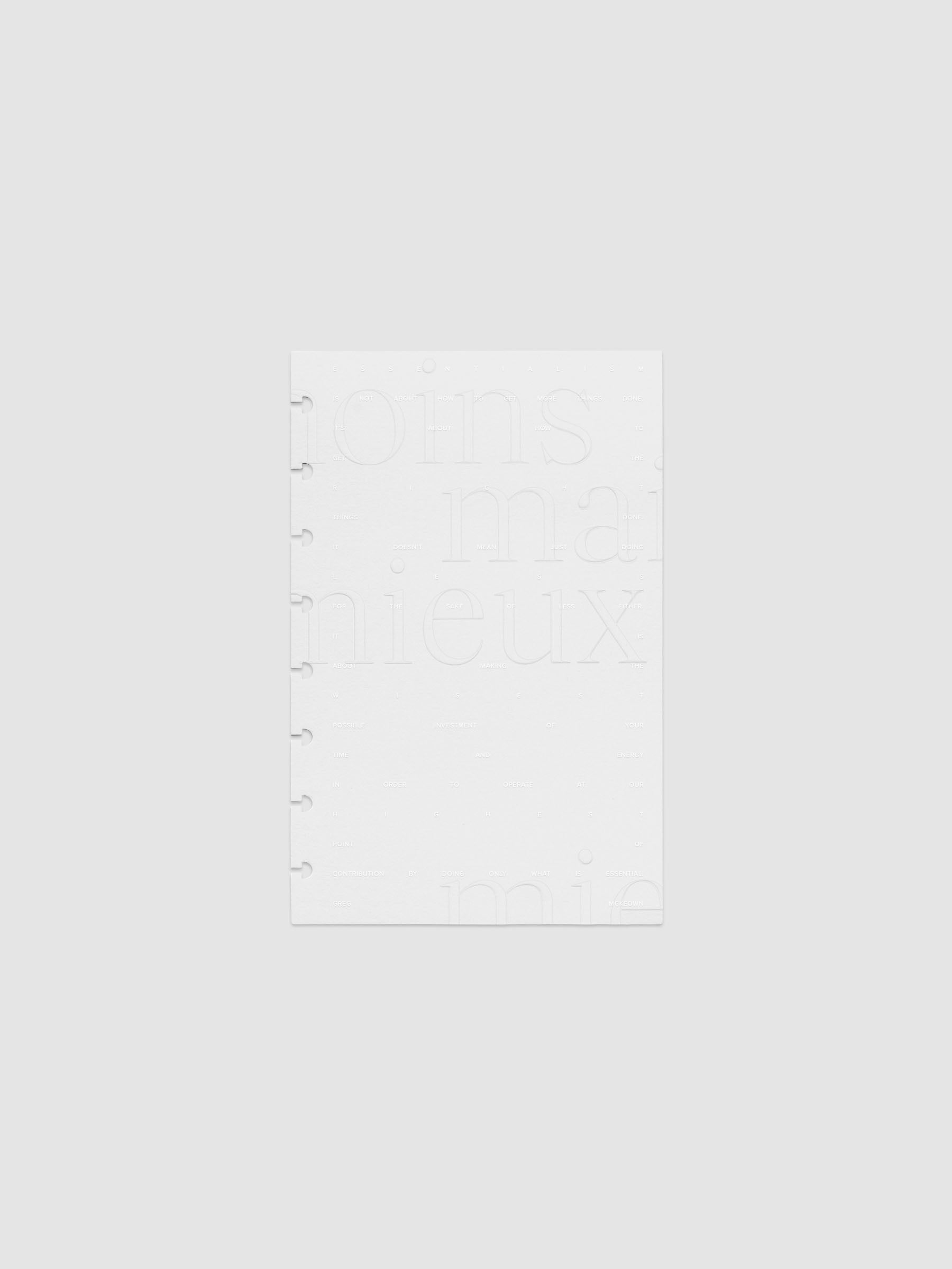 Essentialism Dashboard Duo reading "moins mai mieux" in size Half Letter.