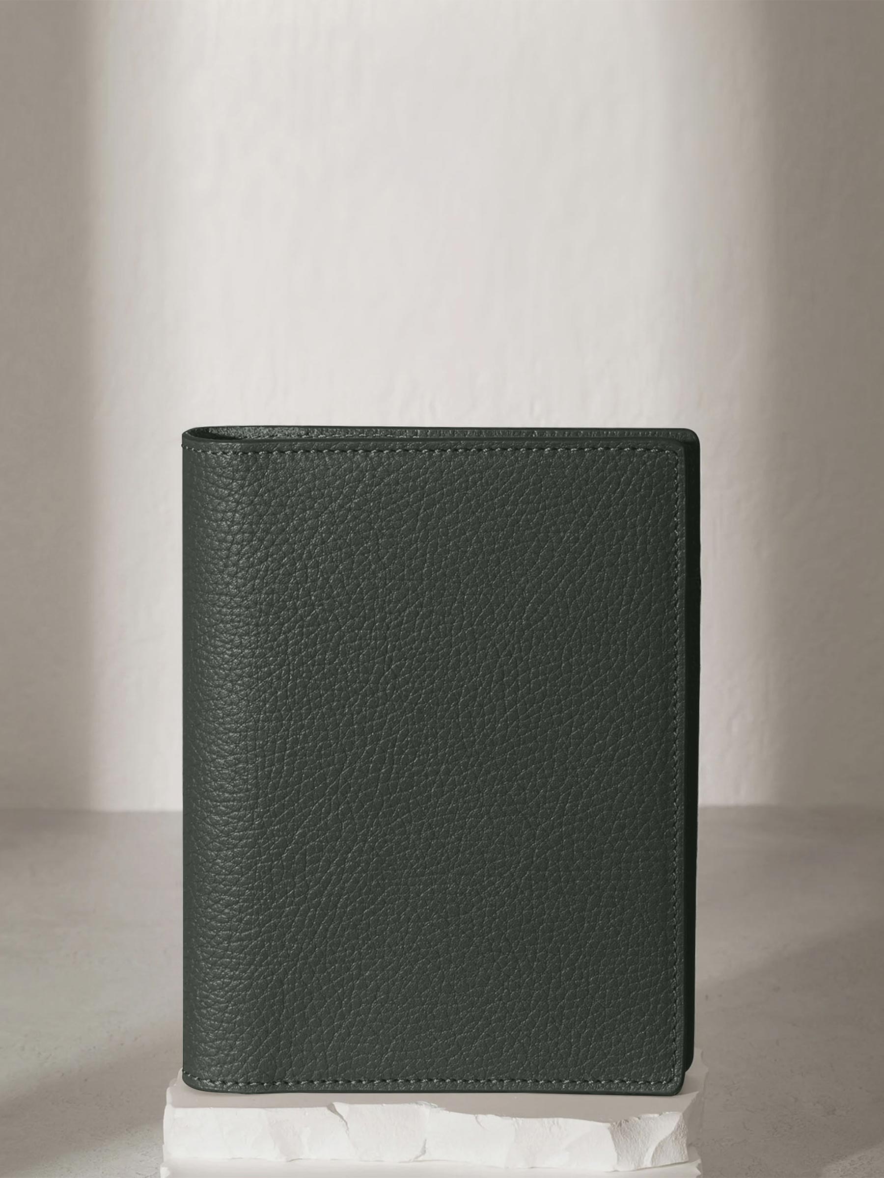 Heirloom Leather Folio, Salamanca, Cloth and Paper. CP Petite folio displayed on a neutral background.