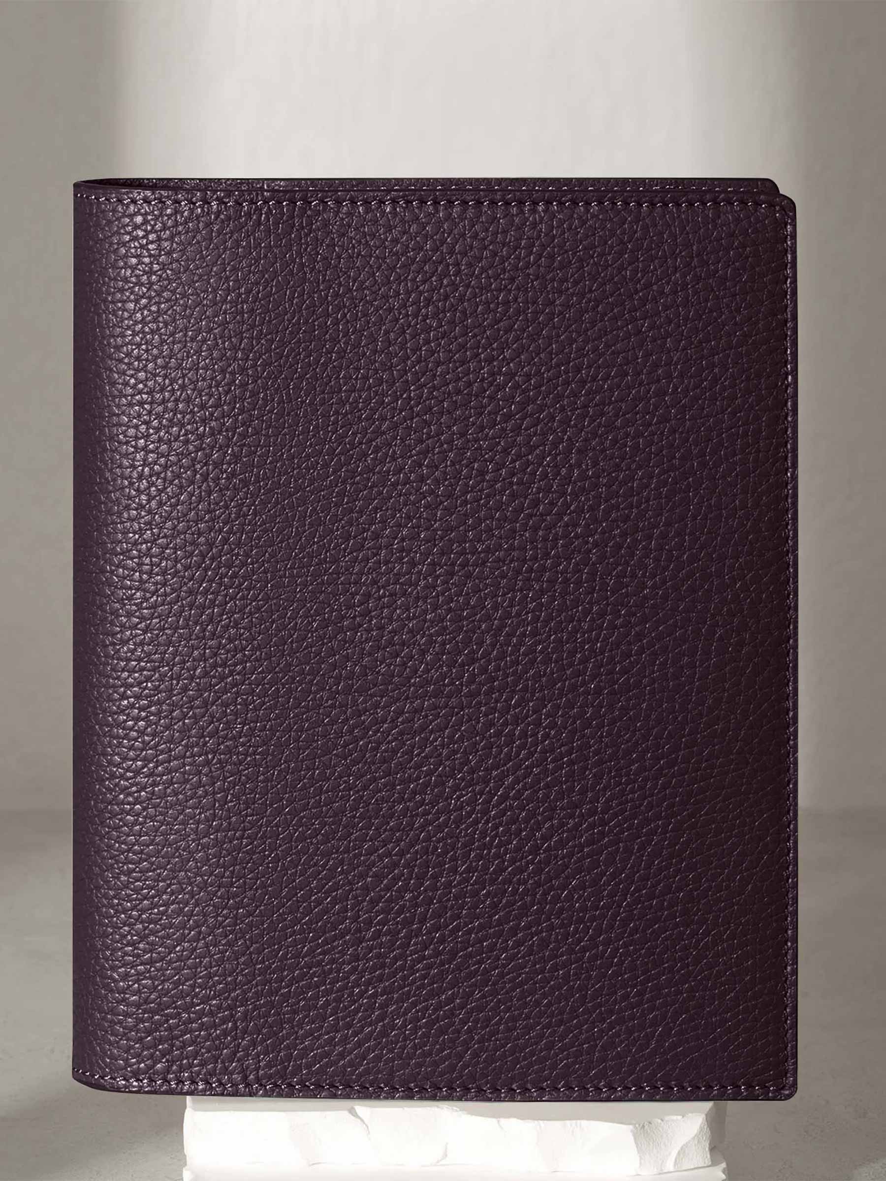 HP Classic folio displayed on a neutral background.