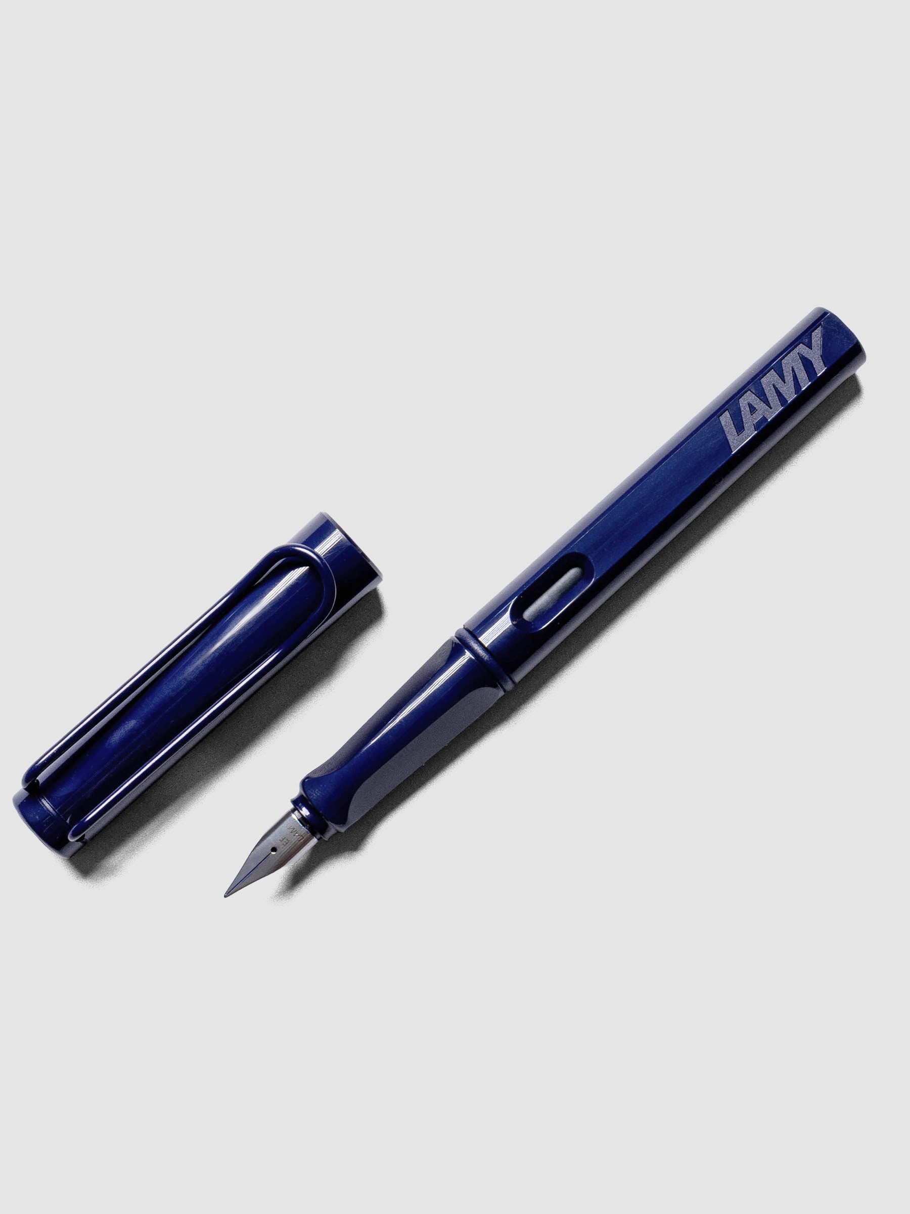 LAMY Safari Fountain Pen – Classic Design, Choose Your Color & Nib Size (UK Seller)