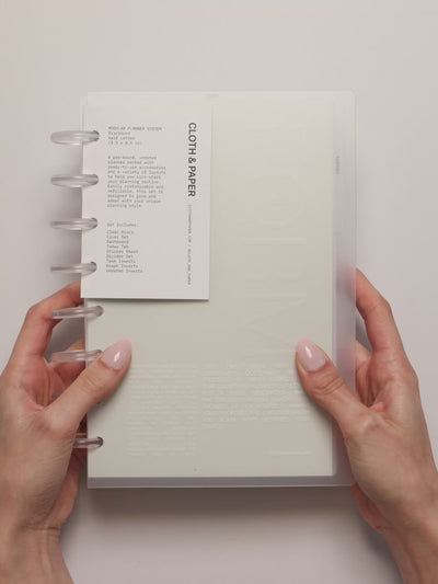 Opening the Forma Modular Planner System in size Half Letter.